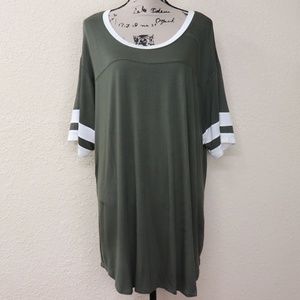 NWT No Comment Oversize Sport Tee Army Green